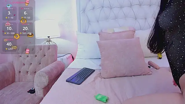 MonserratPeters online show from 01.16.25