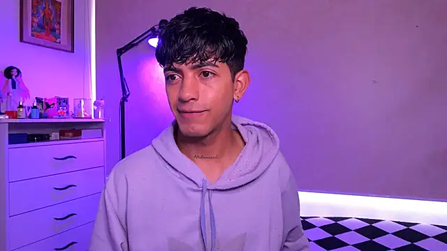 teobowny  online show from 10.11.25