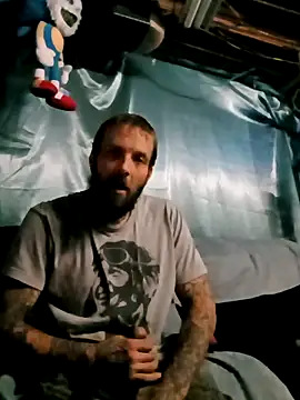 Snapshot of Whipit323 chatting on 12.20.25 Whipit323 online show from 12.20.25