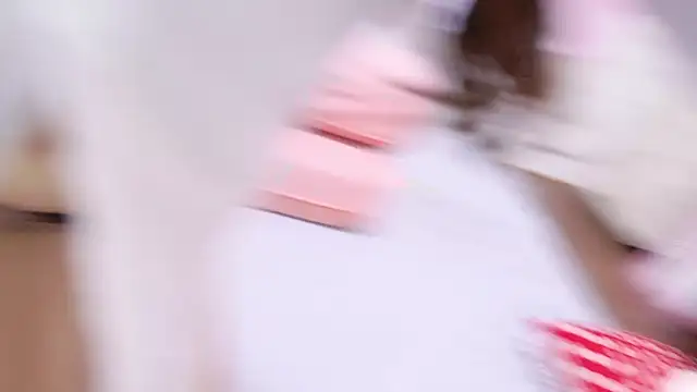 Snapshot of MAIKA_pyon chatting on 02.23.25 MAIKA pyon online show from 02.23.25