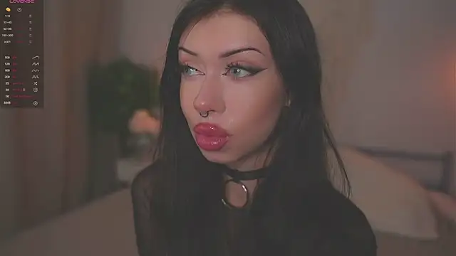 Snapshot of Devilsss_toy chatting on 09.10.25 Devilsss toy online show from 09.10.25