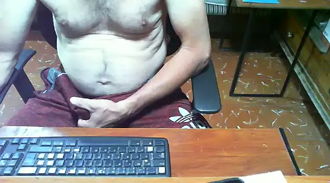 Snapshot of Roberto3102 chatting on 01.25.25 Roberto3102 online show from 01.25.25
