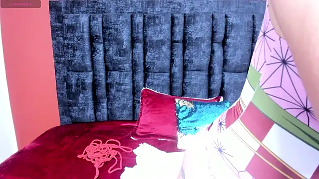 Aurora Doll  online show from 10.29.25