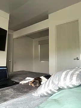 Snapshot of AndyFire69 chatting on 10.29.25 AndyFire69 online show from 10.29.25