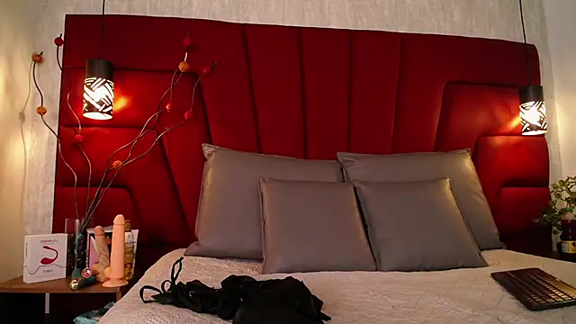 Alahia Baiter online show from 01.22.25