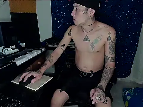 Snapshot of patrik_tattoo_ chatting on 02.02.25 patrik tattoo online show from 02.02.25