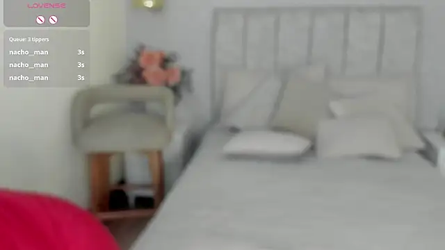 tutu milf online show from 04.10.26