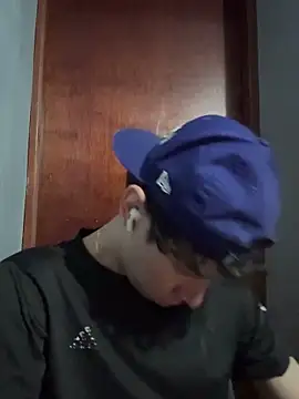 Omaaaaaaa00001 online show from 10.03.25