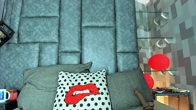 Snapshot of Corina_Taylor_ chatting on 02.28.25 Corina Taylor online show from 02.28.25