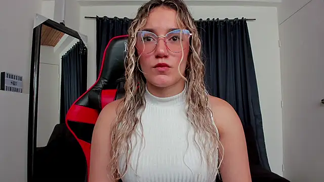 Snapshot of Keyth_clement chatting on 05.19.26 Keyth clement online show from 05.19.26
