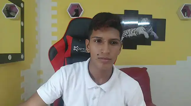 mau elixxx online show from 01.01.25