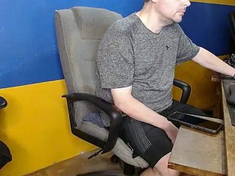 shyhuskyguy online show from 01.16.26