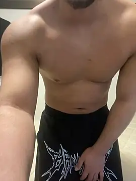 Snapshot of YU-KI00 chatting on 11.12.25 YU-KI00 online show from 11.12.25