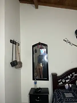 emilie xx  online show from 03.13.26