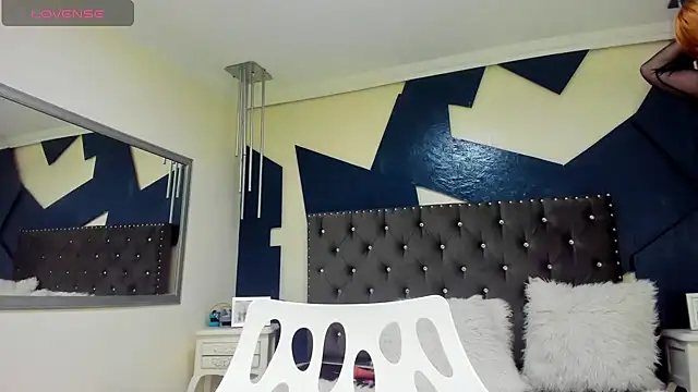 Charlottee Brown2 online show from 01.29.25