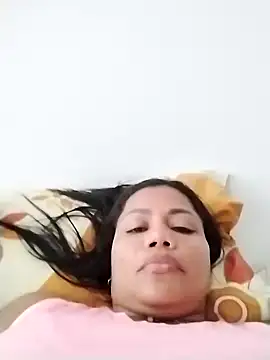 KarenGuzman  online show from 12.04.24