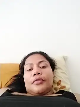 KarenGuzman  online show from 11.11.25