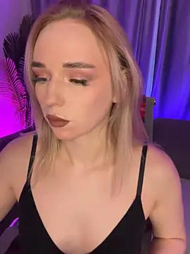 Eva Millss online show from 01.05.25