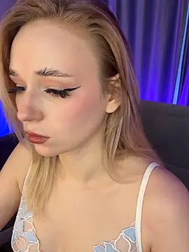 Eva Millss online show from 02.08.25