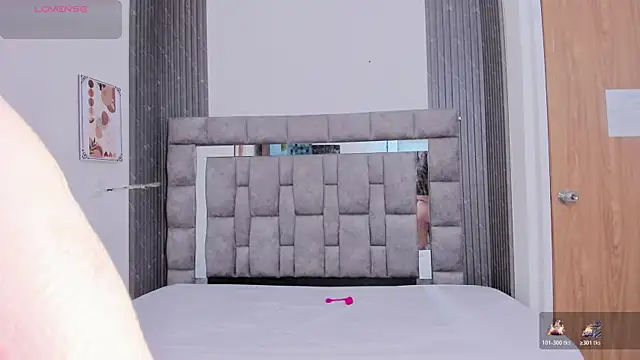 zulyjones online show from 11.11.25