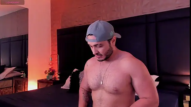 JossAckland online show from 09.26.25