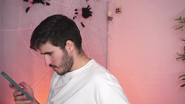 Tony Wylie online show from 10.20.25