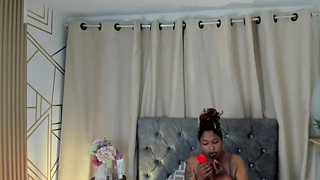Snapshot of justnala_ chatting on 05.21.26 justnala online show from 05.21.26