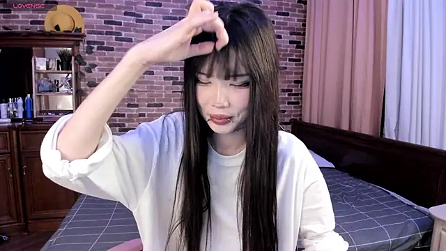 Snapshot of Velvetsky_1 chatting on 11.09.25 Velvetsky 1 online show from 11.09.25