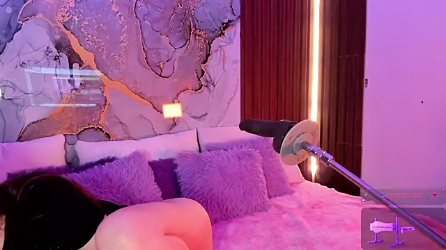 Snapshot of centaurigirl chatting on 11.13.25 centaurigirl online show from 11.13.25