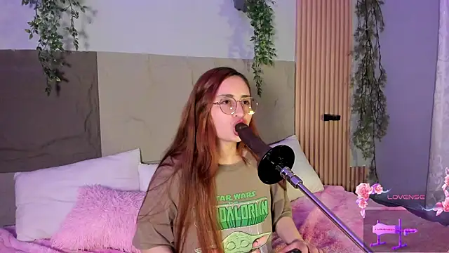 centaurigirl online show from 04.06.26