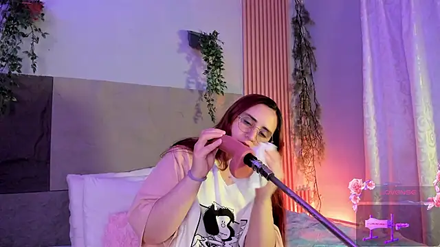 centaurigirl online show from 04.14.26