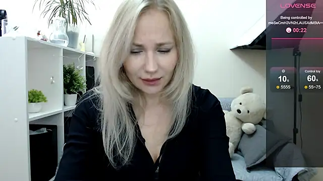 Sunny bunny6 online show from 09.24.25