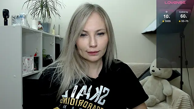 Sunny bunny6 online show from 11.30.25