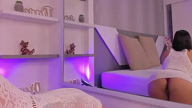 Snapshot of ammi_roberts chatting on 12.03.24 ammi roberts online show from 12.03.24