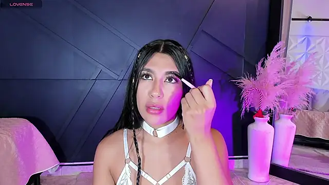 Emilyh  online show from 01.28.25