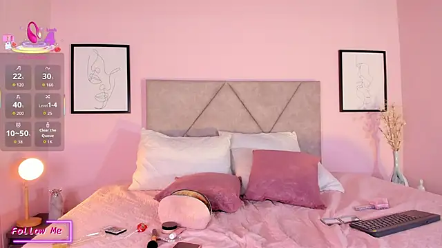 Emilyh  online show from 09.12.25