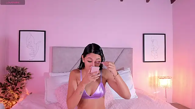 Snapshot of Emilyh_ chatting on 02.20.26 Emilyh online show from 02.20.26