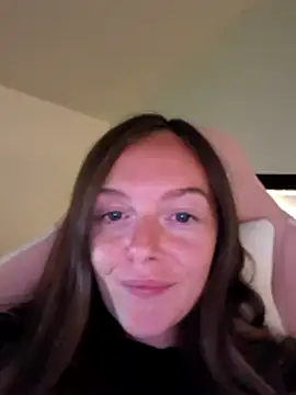 Snapshot of PrettyPetitexoxo chatting on 08.06.26 PrettyPetitexoxo online show from 08.06.26