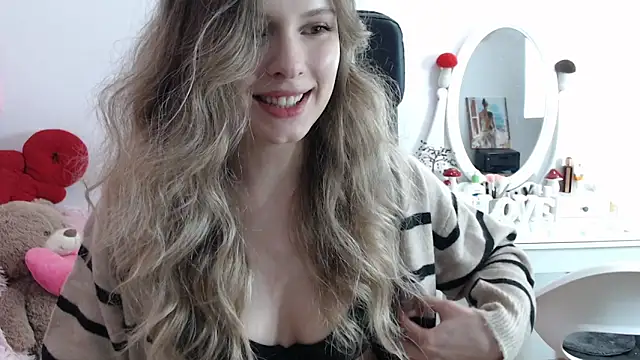 Snapshot of _sweettreat chatting on 09.13.25 sweettreat online show from 09.13.25