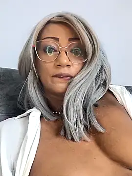 Amaliu  online show from 01.06.25