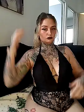 Lisacasandra online show from 12.22.24