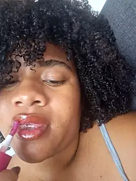 Snapshot of DANIELA_MICHEL chatting on 02.19.25 DANIELA MICHEL online show from 02.19.25