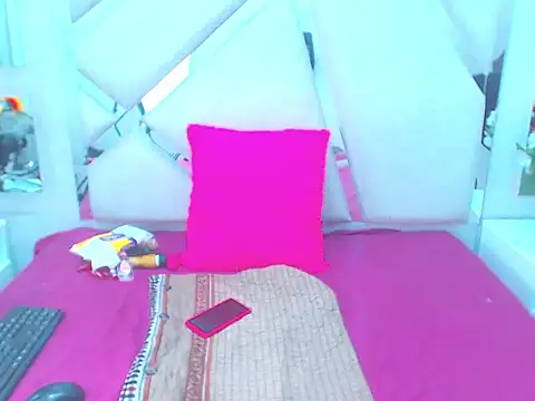 Paris Squirt  online show from 01.31.26