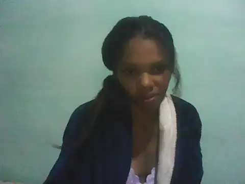 Snapshot of Antsoalie chatting on 10.08.25 Antsoalie online show from 10.08.25