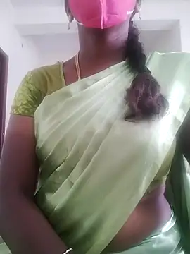 Snapshot of Preethytamilsexy chatting on 09.30.25 Preethytamilsexy online show from 09.30.25
