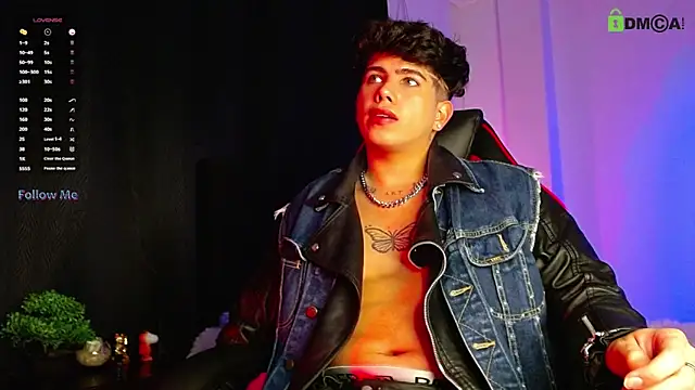 Snapshot of LyleBennett_ chatting on 10.14.25 LyleBennett online show from 10.14.25