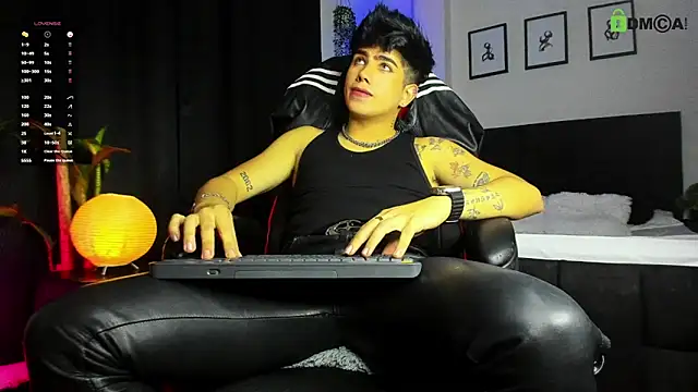 LyleBennett  online show from 06.02.26