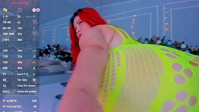 Snapshot of stephaniediaz chatting on 12.19.24 stephaniediaz online show from 12.19.24