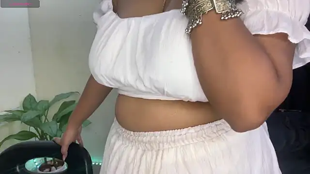 Snapshot of Doodhwaali chatting on 11.07.25 Doodhwaali online show from 11.07.25