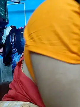 BERRY 00 online show from 11.17.25